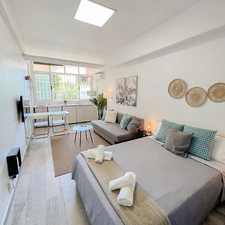 Cozy With Pool Acuario Apartment